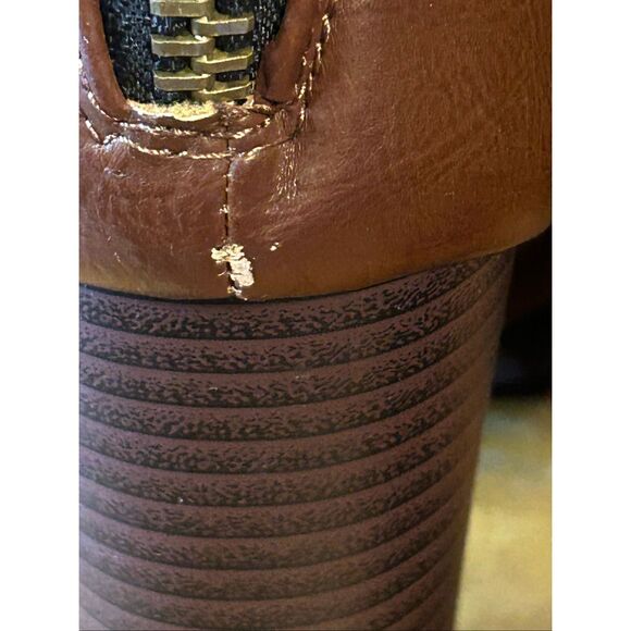 Seven7 Seville Boots Brown Short Boot Button Detail Almond Toe Size 11 - Picture 9 of 9